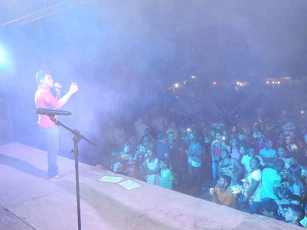  Farra de Play e Os Meninos de Barão no encerramento do Festejo de Estaca Zero  - Imagem 17