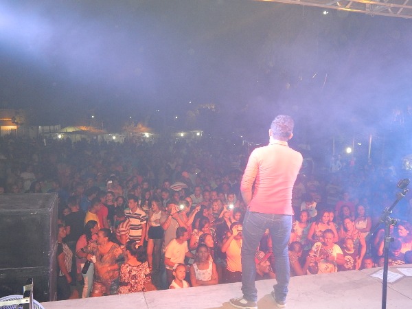  Farra de Play e Os Meninos de Barão no encerramento do Festejo de Estaca Zero  - Imagem 25