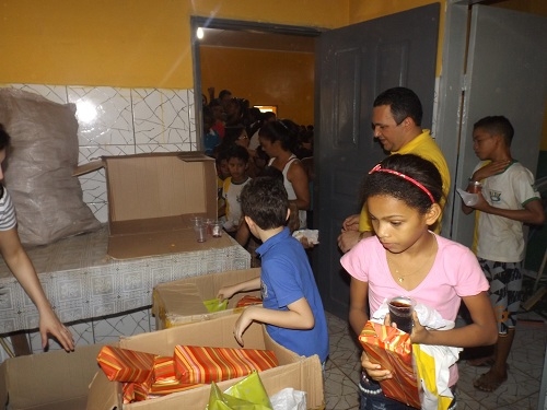 Prefeitura Municipal faz entrega de brinquedos no dia das crianças - Imagem 5