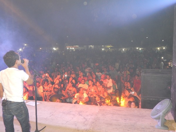  Farra de Play e Os Meninos de Barão no encerramento do Festejo de Estaca Zero  - Imagem 24