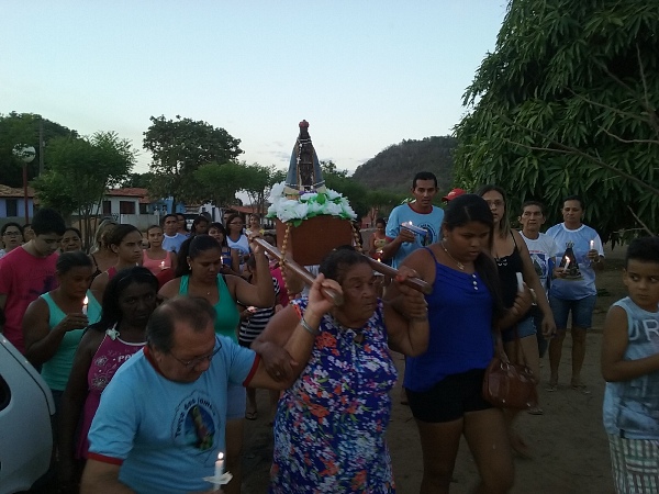 População participa da procissão de encerramento do Festejo de Estaca Zero - Imagem 2