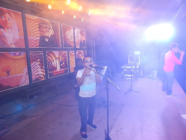  Farra de Play e Os Meninos de Barão no encerramento do Festejo de Estaca Zero  - Imagem 20