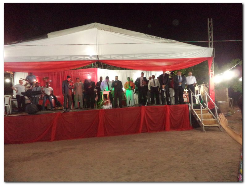 Stefhany realiza Culto de Ação de Graças pela passagem do seu aniversário