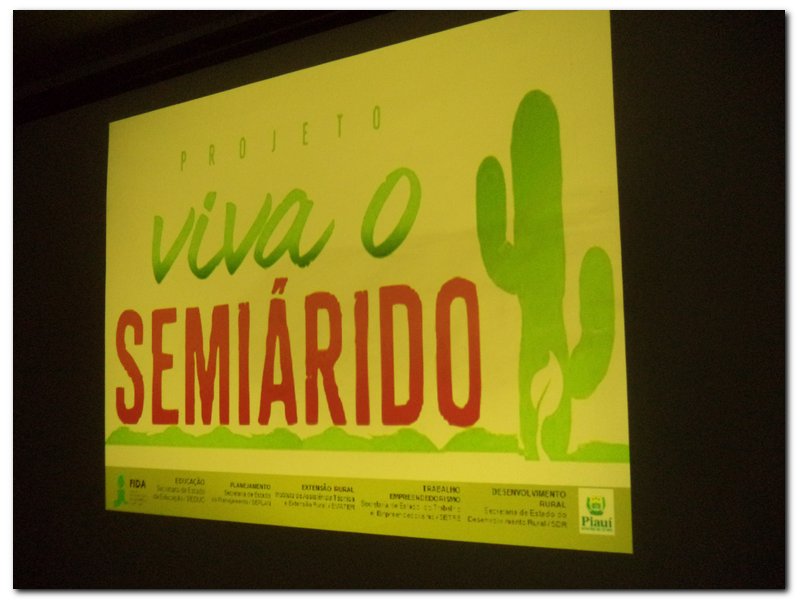 Técnico da EMATER José Airton Nogueira faz explanação sobre o Projeto Viva o Semiárido