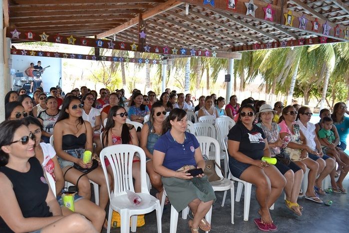 Prefeito Márcio Alencar proporciona grande festa aos professores de Alegrete - Imagem 27