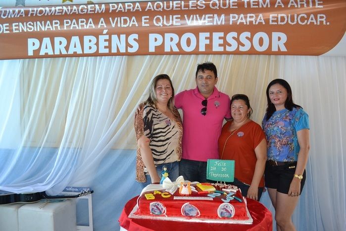 Prefeito Márcio Alencar proporciona grande festa aos professores de Alegrete - Imagem 51