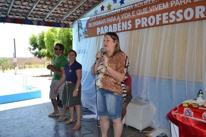 Prefeito Márcio Alencar proporciona grande festa aos professores de Alegrete - Imagem 35