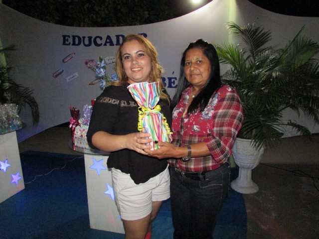 Secretaria Municipal Realizou Comemoração do Dia do Professor - Imagem 92