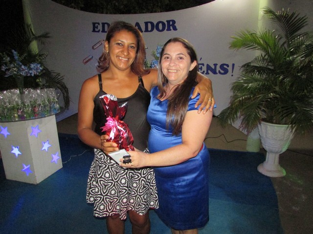 Secretaria Municipal Realizou Comemoração do Dia do Professor - Imagem 95