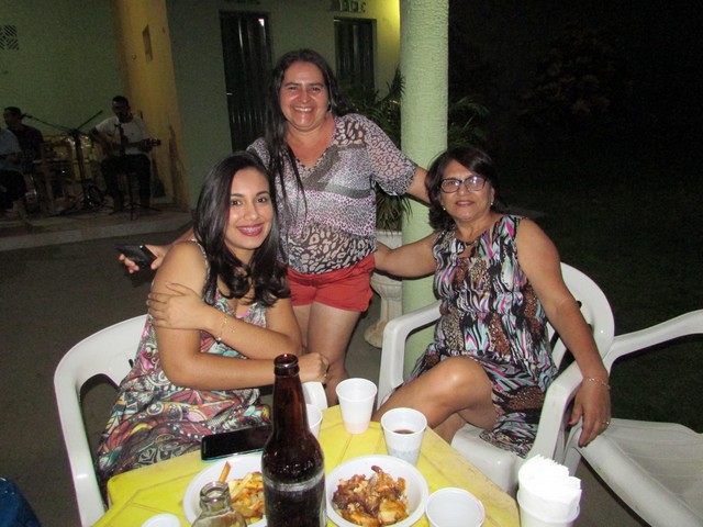 Secretaria Municipal Realizou Comemoração do Dia do Professor - Imagem 10