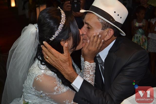 Cantora Stefhany se casa em Valença. Veja Fotos  - Imagem 11