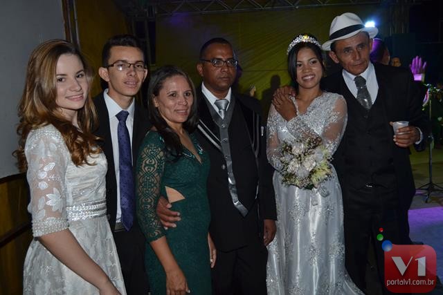 Cantora Stefhany se casa em Valença. Veja Fotos  - Imagem 15