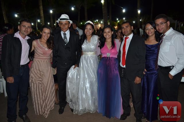 Cantora Stefhany se casa em Valença. Veja Fotos  - Imagem 23