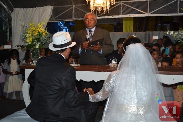 Cantora Stefhany se casa em Valença. Veja Fotos  - Imagem 7