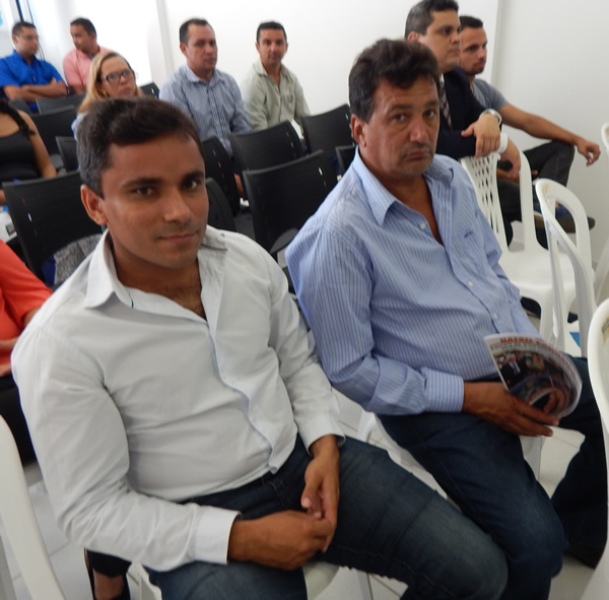 Vereadores de N. S. dos Remédios participaram de Seminário de Vereadores e controladores das Câmaras da região dos Cocais - Imagem 3