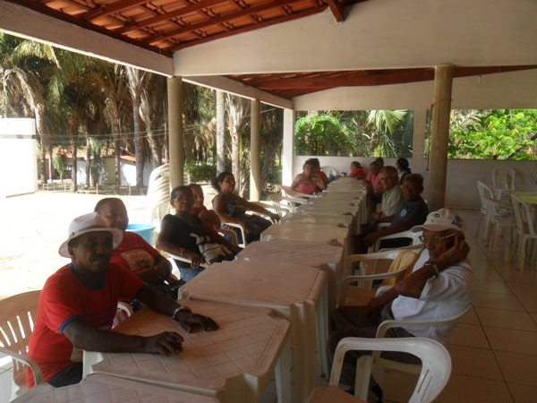 Idosos de Lagoinha participam de manhã de Lazer - Imagem 2