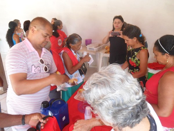 Idosos de Lagoinha participam de manhã de Lazer - Imagem 3