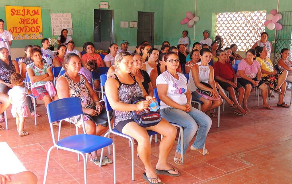 Comunidade Lagoa do Sucuruju participa de evento do Outubro Rosa