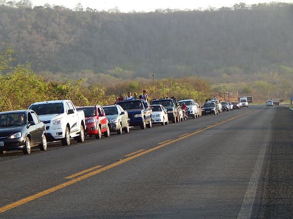 Divina Santa Cruz dos Milagres Visita Lagoinha do Piauí - Imagem 5