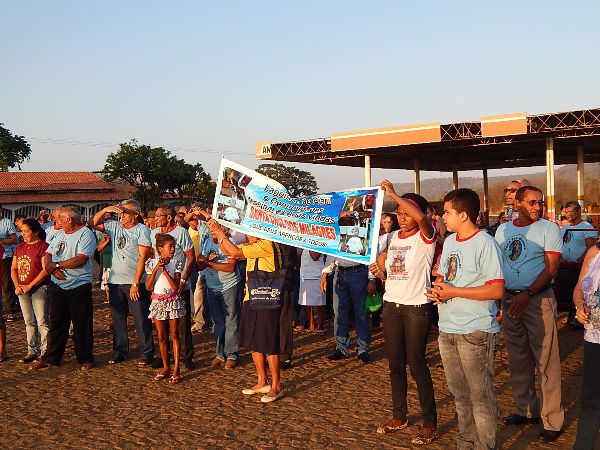 Divina Santa Cruz dos Milagres Visita Lagoinha do Piauí - Imagem 1