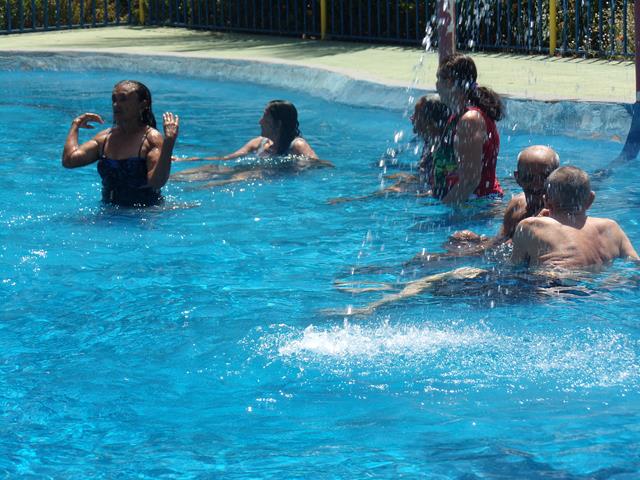 Idosos de Pimenteiras participam de manha de sol na AABB. FOTOS  - Imagem 6