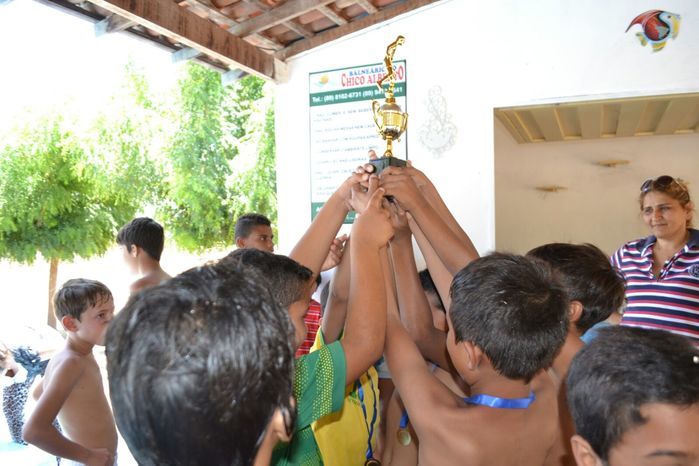 Alunos das escolas João Jacob de Araújo e Tertuliano Sanches Leal participam de um dia de lazer - Imagem 1