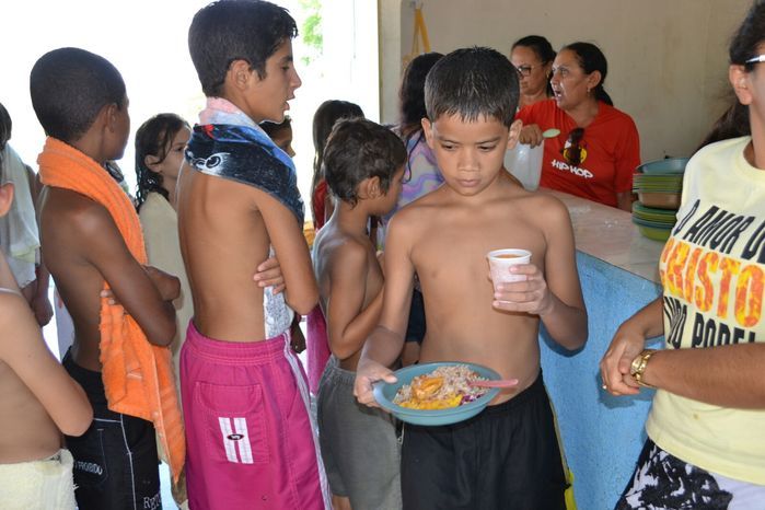 Alunos das escolas João Jacob de Araújo e Tertuliano Sanches Leal participam de um dia de lazer - Imagem 5
