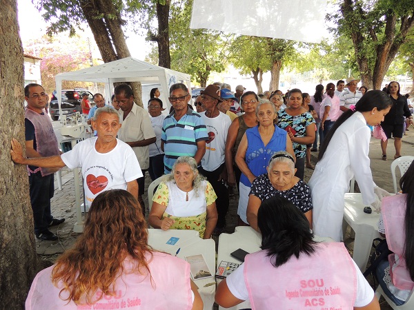 Idosos de Monsenhor Gil  são homenageados em evento realizado pela  Prefeitura Municipal - Imagem 1