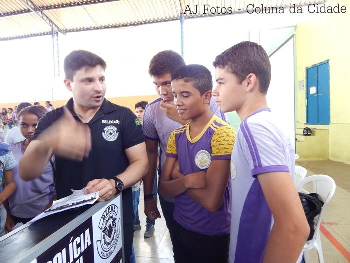 Polícia Civil realiza palestra preventiva para estudantes contra as Drogas  - Imagem 68
