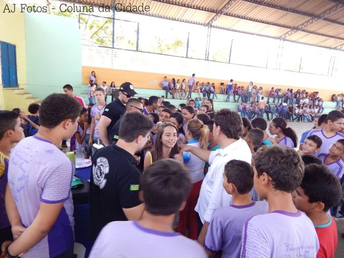 Polícia Civil realiza palestra preventiva para estudantes contra as Drogas  - Imagem 58