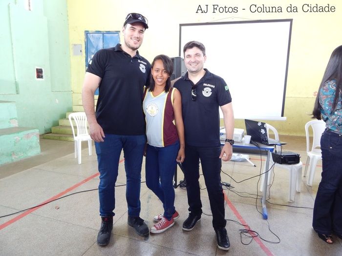 Polícia Civil realiza palestra preventiva para estudantes contra as Drogas  - Imagem 83