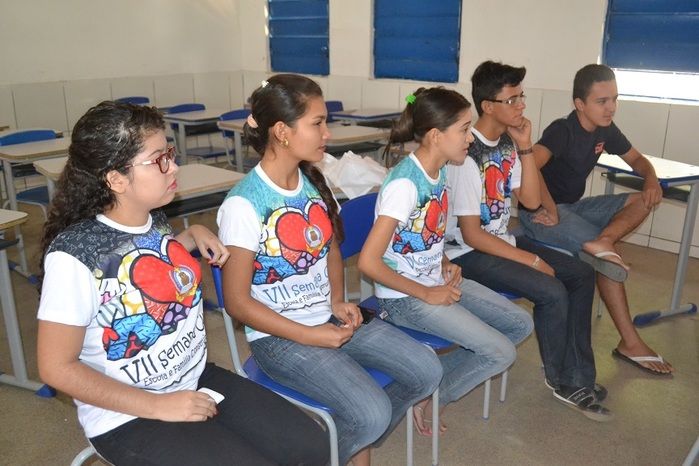 Terceiro dia da VII Semana Cultural do ASA tem disputas de jogos esportivos, educativos e o jogo dos pais - Imagem 13