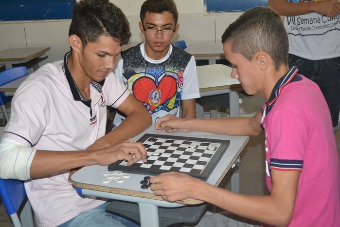 Terceiro dia da VII Semana Cultural do ASA tem disputas de jogos esportivos, educativos e o jogo dos pais - Imagem 7