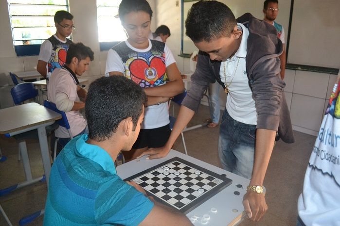 Terceiro dia da VII Semana Cultural do ASA tem disputas de jogos esportivos, educativos e o jogo dos pais - Imagem 5
