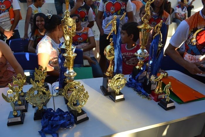 Terceiro dia da VII Semana Cultural do ASA tem disputas de jogos esportivos, educativos e o jogo dos pais - Imagem 52