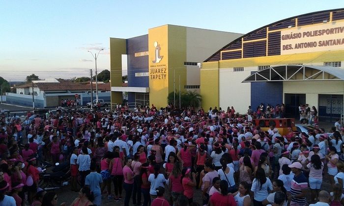 Caminhada pelo Outubro Rosa acontece em Oeiras - Imagem 9