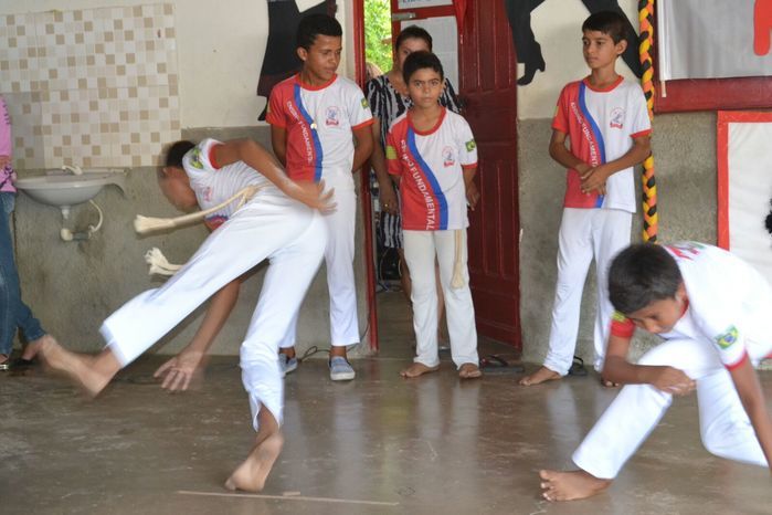 Escola Maria Juceneuda Maia realiza evento sobre consciência negra - Imagem 76