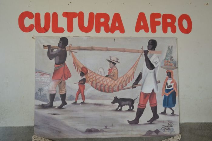 Escola Maria Juceneuda Maia realiza evento sobre consciência negra - Imagem 55