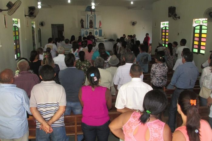 Diácono Nivaldo preside a Missa de 02 Anos da Morte de Francisco Alencar  - Imagem 2