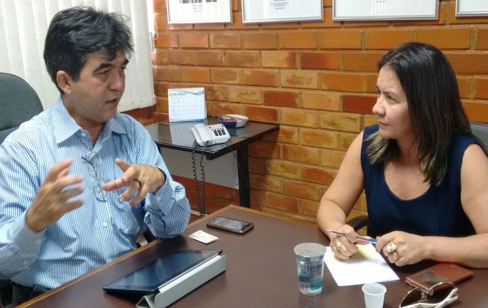 Prefeita busca respostas rápidas para abastecimento de água e para o desenvolvimento econômico do município