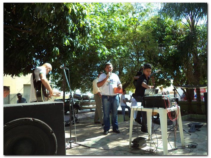 Igrejas evangélicas de Inhuma realizam I Marcha Para Jesus - Imagem 1