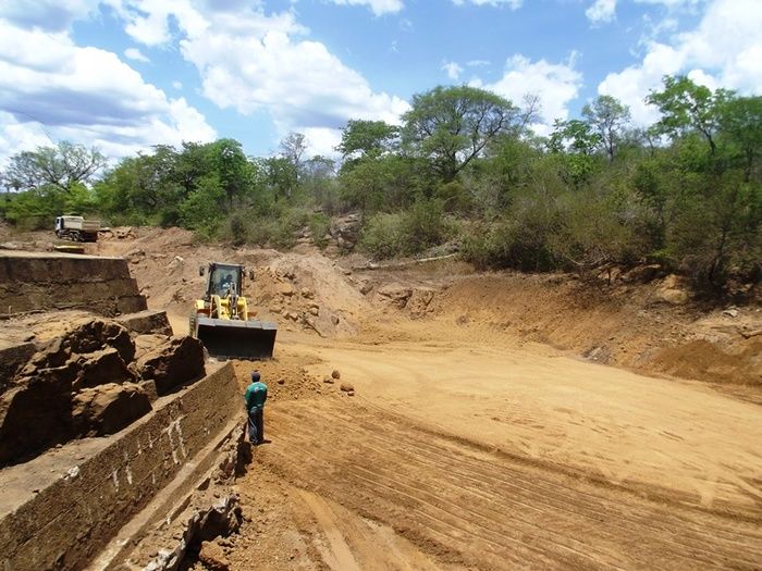 Prefeitura de São João da Varjota-PI Recupera Barragem na Região Quilombola de Paquetá e Potes - Imagem 4