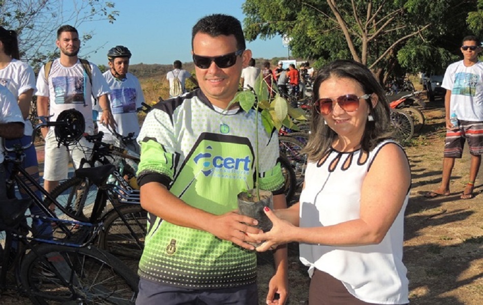 Prefeitura apoia projeto de alunos do CEEP Angelina Mendes