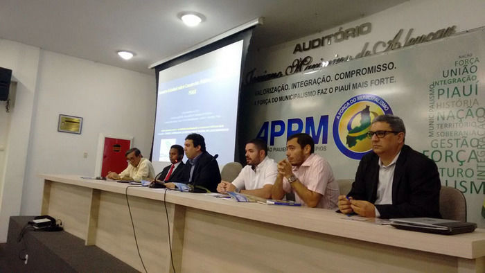 Lukano Sá participa de encontro para discutir a importância dos consórcios multifinalitários - Imagem 11