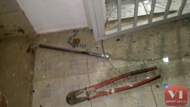 Assaltantes usam reféns em tentativa de assalto a Bradesco de Pimenteiras - Imagem 2