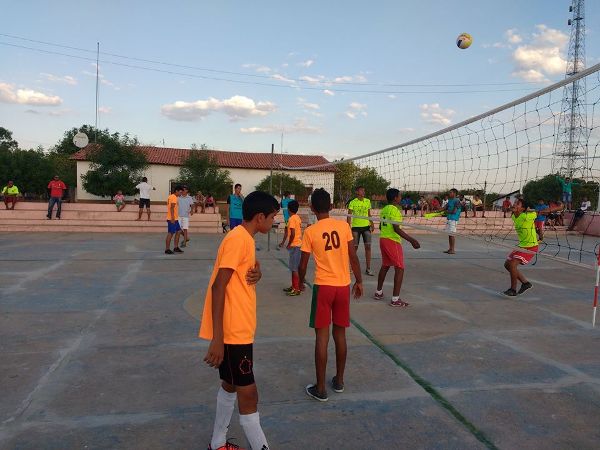 Crianças emocionam público ao darem show no festival de leitura em Santo Inácio - Imagem 17