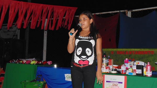 Crianças emocionam público ao darem show no festival de leitura em Santo Inácio - Imagem 84