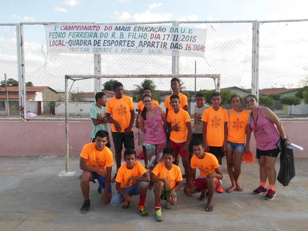 Crianças emocionam público ao darem show no festival de leitura em Santo Inácio - Imagem 15