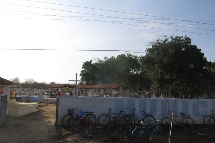 Dia de finados é de movimentação tranquila no cemitério Catarina em Agricolândia   - Imagem 10