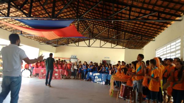 Segunda noite do Festival de Leitura alunos conta história literária Lisbela e o Prisioneiro - Imagem 45